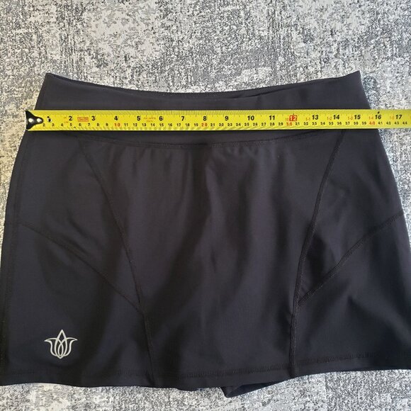 Lotus Activa Stretchy Black Skort Skirt Made in Vancouver - Picture 4 of 10